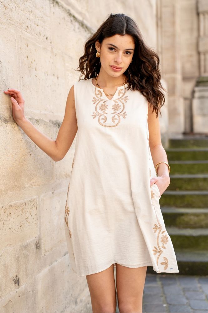 Robe Courte Bohème Chic en Broderie