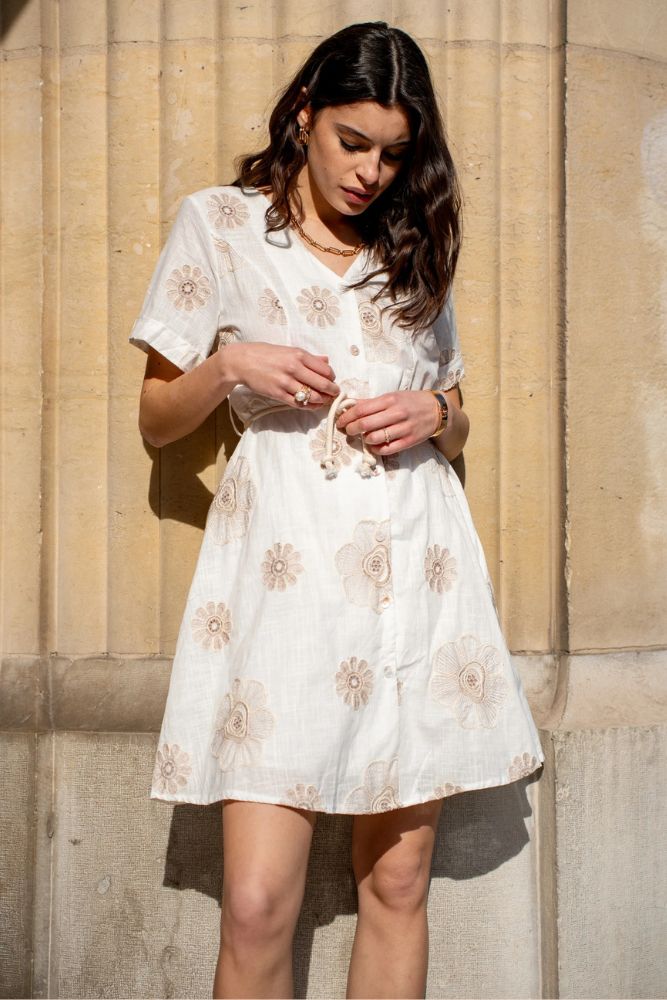 Robe Blanche Bohème Courte